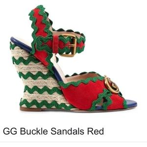 Gucci buckle sandals red and green for the holiday season will take offers